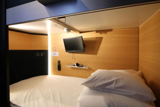 Private Cabin(Capsule Room)