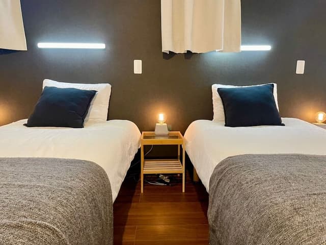 Deluxe Family Room 1F