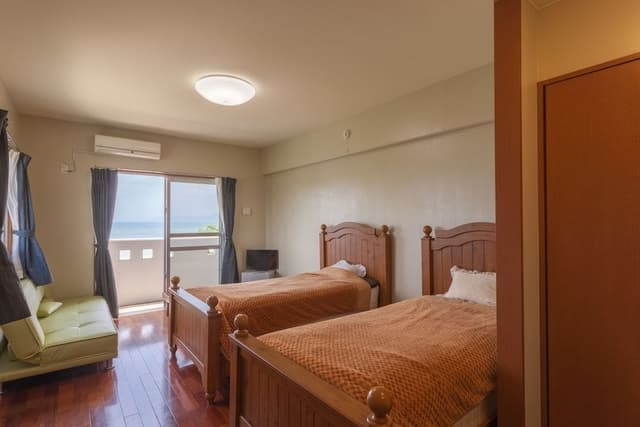 Basic Twin Room