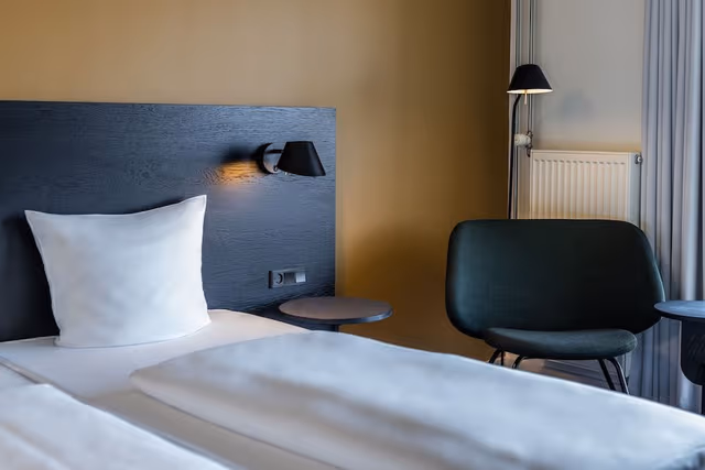 Standard Room, Partial Sea View