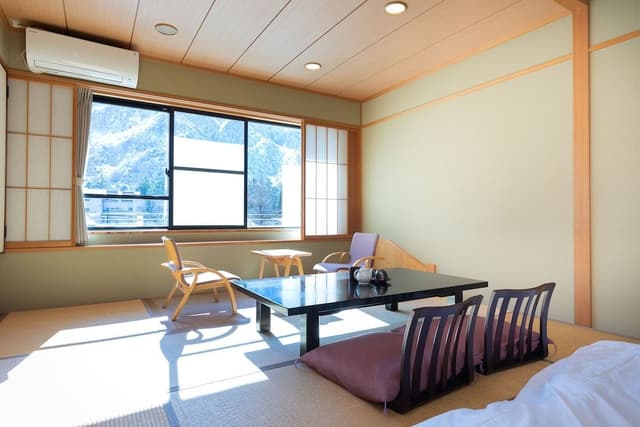 Japanese Room With Shared Washroom- Family