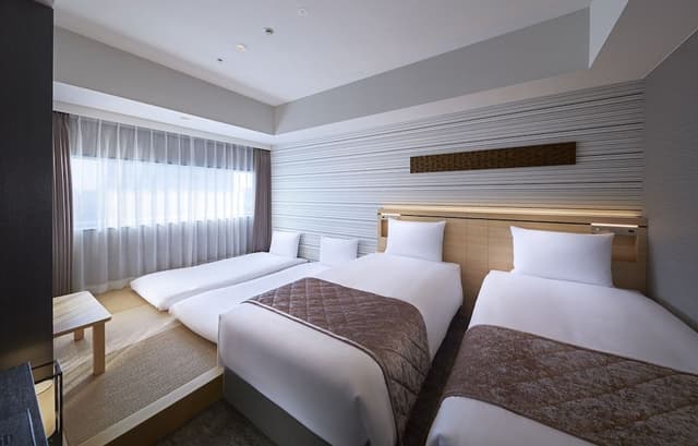 Room, Non Smoking (Run of the house with Public Bath Ticket, CI 8PM-, CO 9AM)