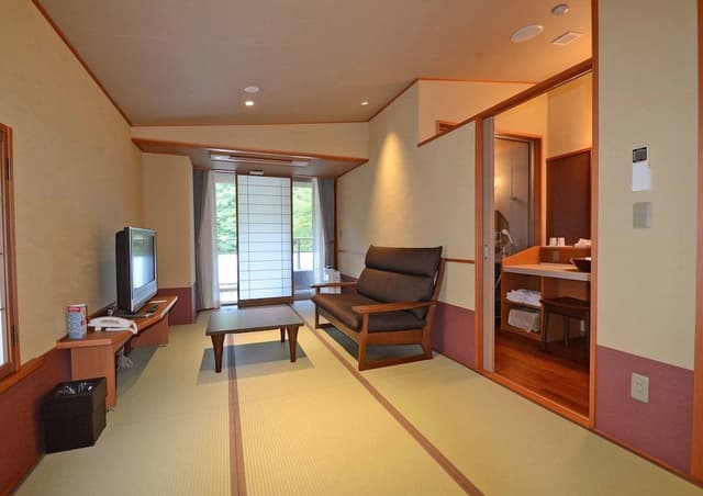 Superior Room with Tatami Floor and Open-air Bath (C)