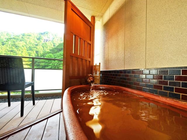 Superior Room with Tatami Floor and Open-air Bath (C)