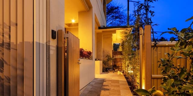 Annex 1F Suite Room with Open-Air Bath and Foot Bath 140 sqm, Non Smoking (L)