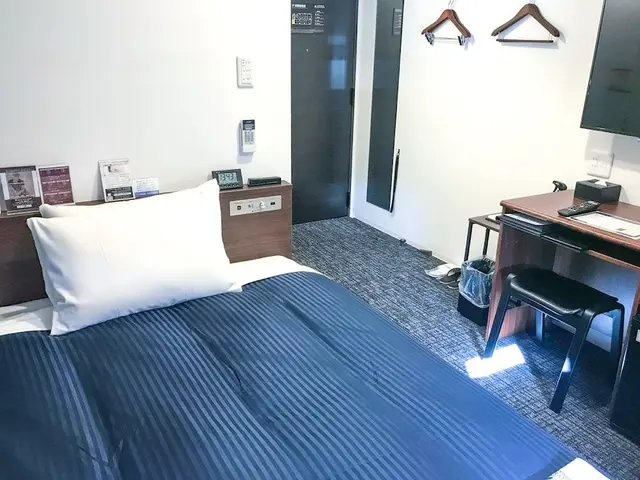 Single Room, Smoking (Dog Friendly)