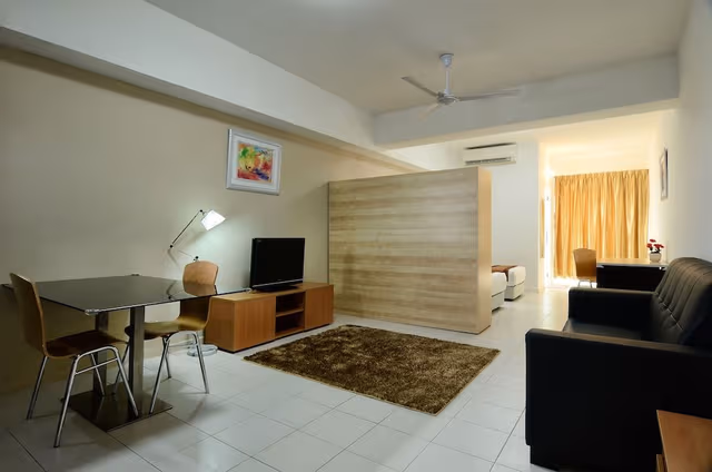 Deluxe One Bedroom Studio