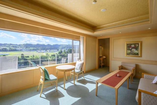 Deluxe twin room with bath, Mogamigawa River view, Non Smoking