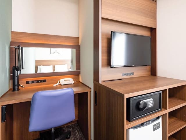 Superior Room Queen Bed, Non Smoking