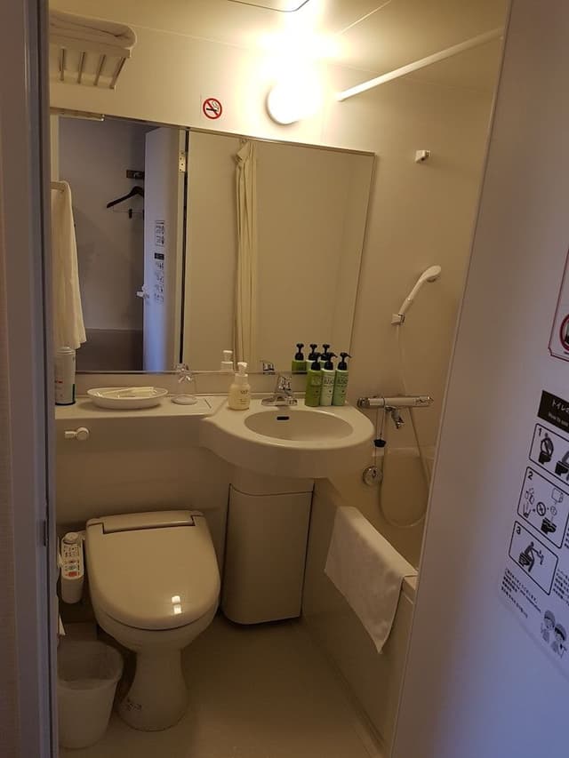 Semi Double Room
