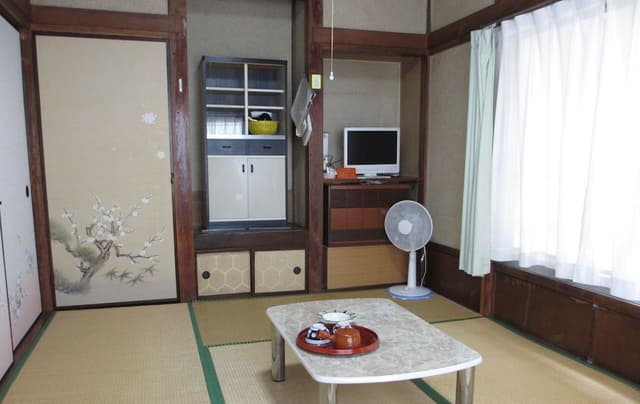 Japanese Style for 2 People (2 Single Futons)