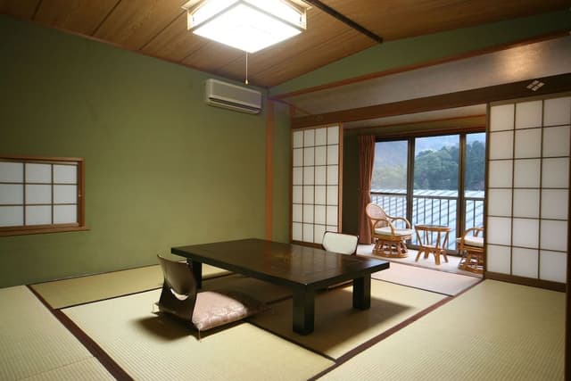 Japanese Style Quadruple Room with Separate Sitting Area (Private Bathroom)