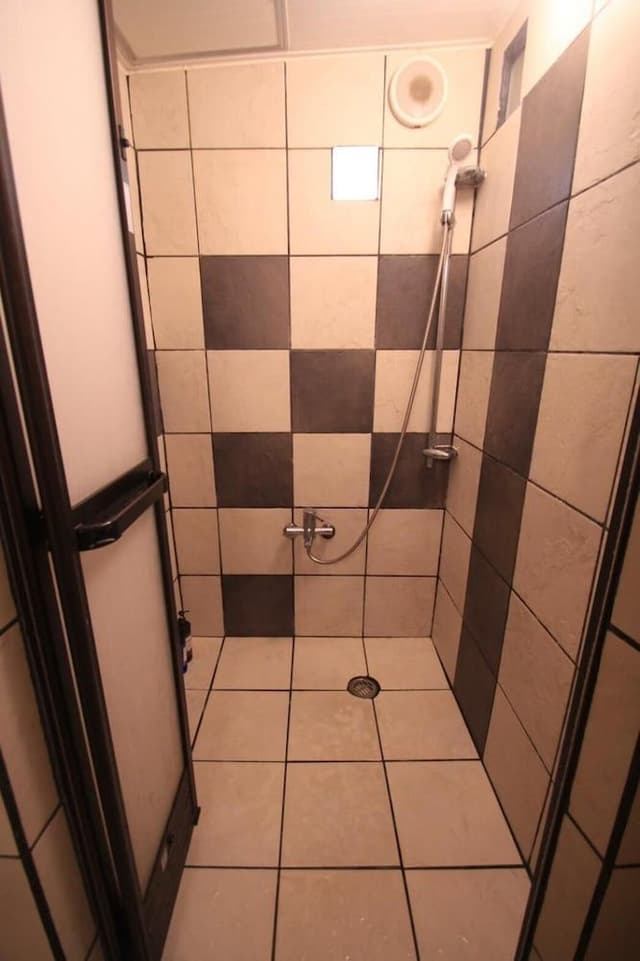 Asian Private Room with lock