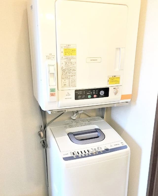 Apartment 4F, Non smoking