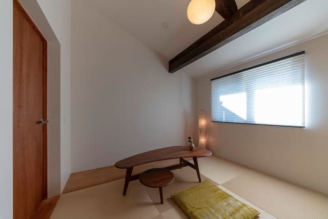 Private Machiya Townhouse (2 Single Beds and 2 Japanse Futon)
