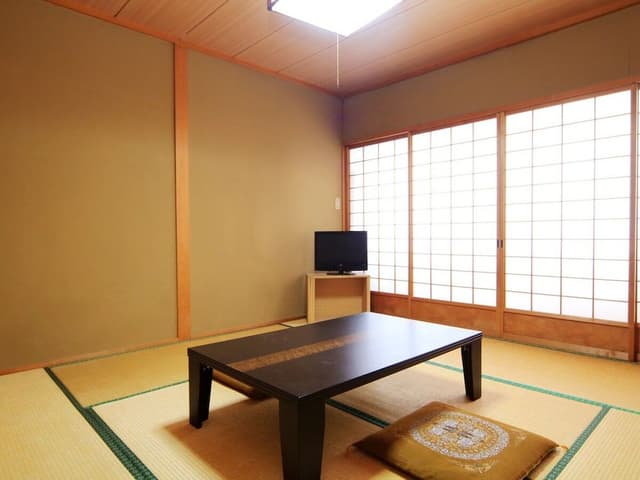 Japanese Style Room, for 3 People, Smoking