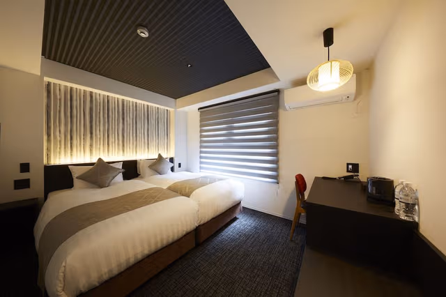 Standard Twin Room