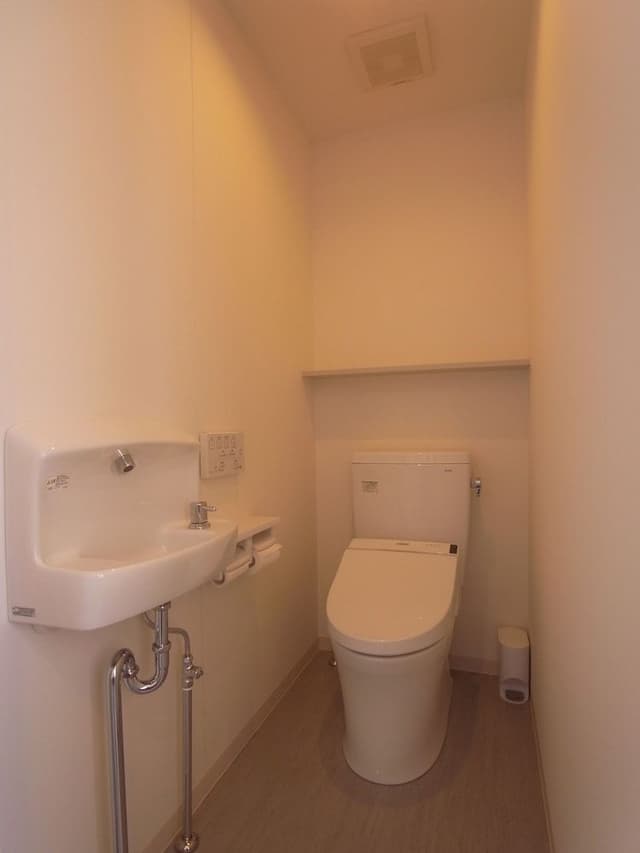 Room, Non Smoking, Private Bathroom (65 sqm)