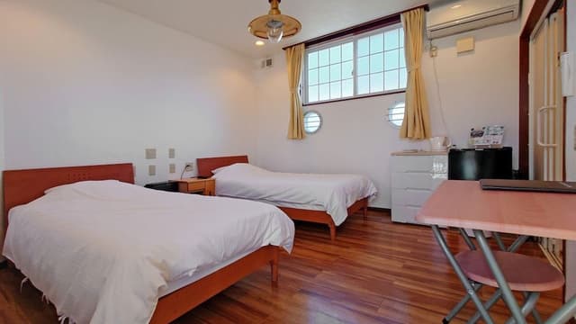 Twin Room, Accessible