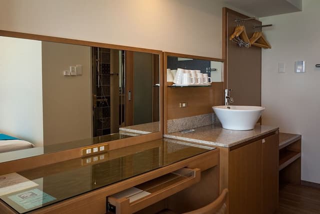 LCH. Suite Room