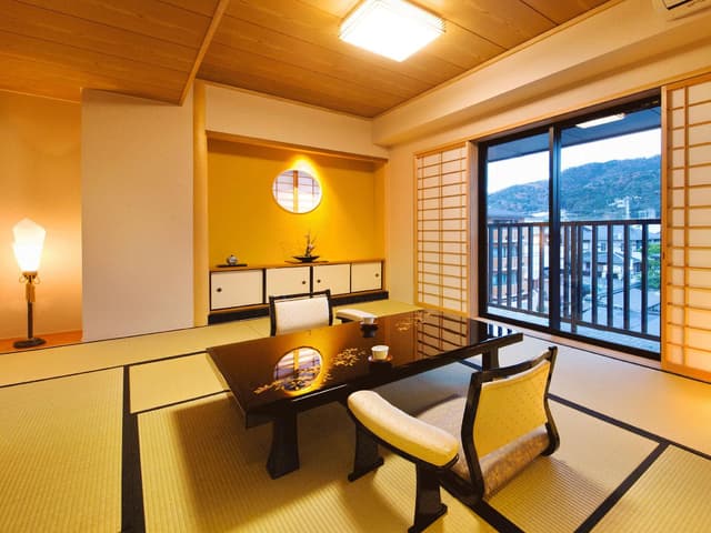 Basic Twin Room