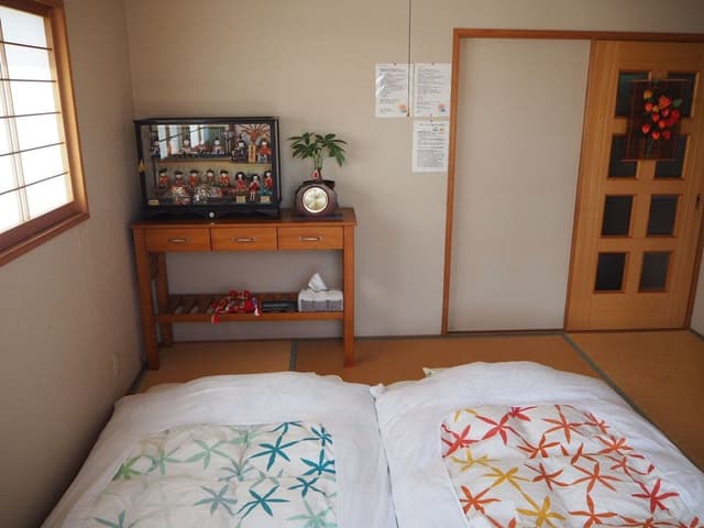 House, 3 Bedrooms (For 7-12 guests)