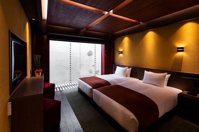 Deluxe Hollywood Twin Room (with Kitchenette)
