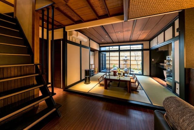 Private Vacation Home with Garden View