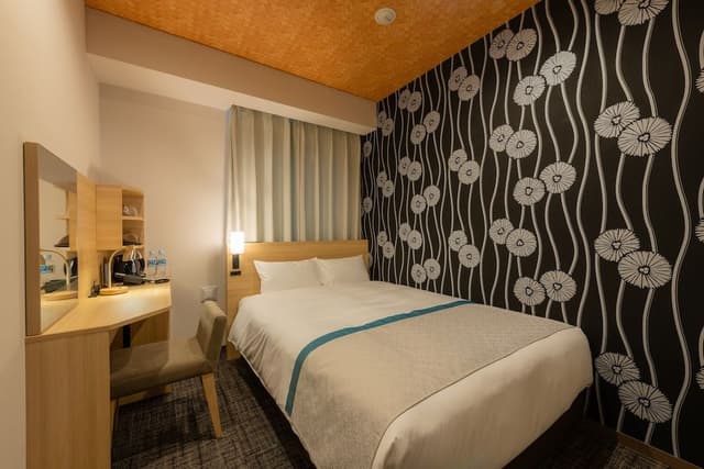Standard Double Room, Non Smoking, City View