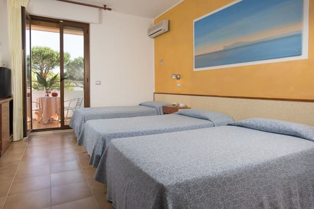 Economy Triple Room