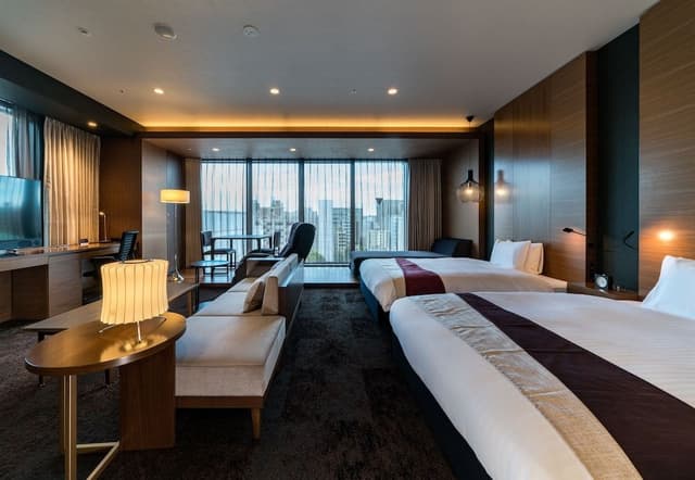 Junior Suite, Smoking (For 5 guests)