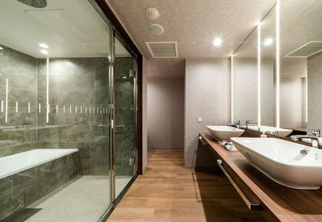 Junior Suite, Smoking (For 5 guests)
