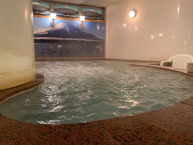 Capsule Room for Men