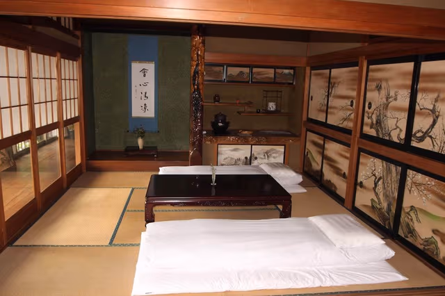 Suite, Garden View
