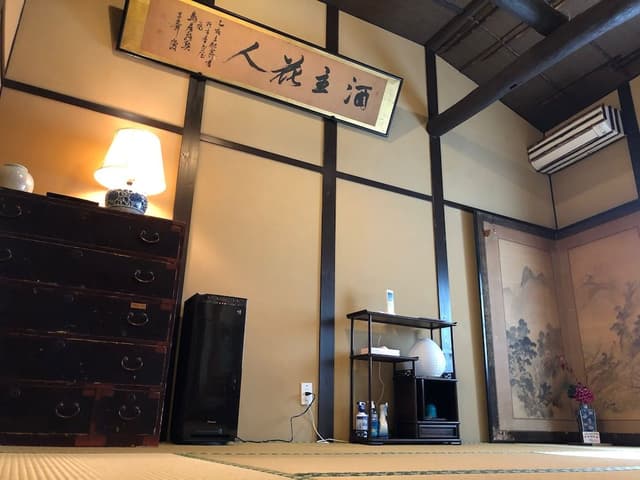 Traditional Townhome, 4 Bedrooms, Non Smoking, City View