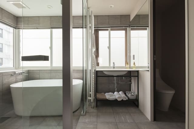 Private Vacation Home (4 Bedrooms+5 Toilets+4 Bathrooms+3 Kitchens)