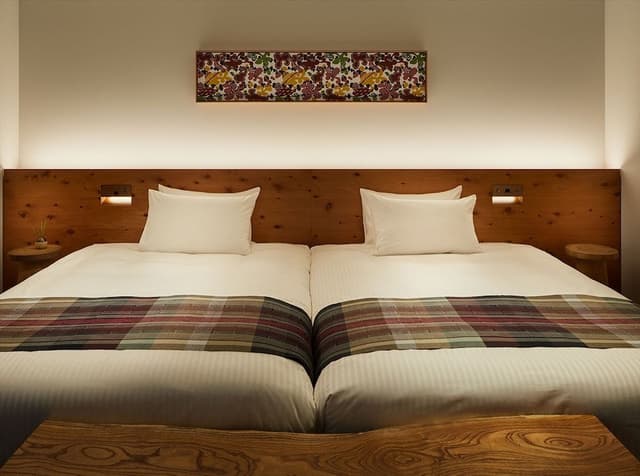 Strata Suite