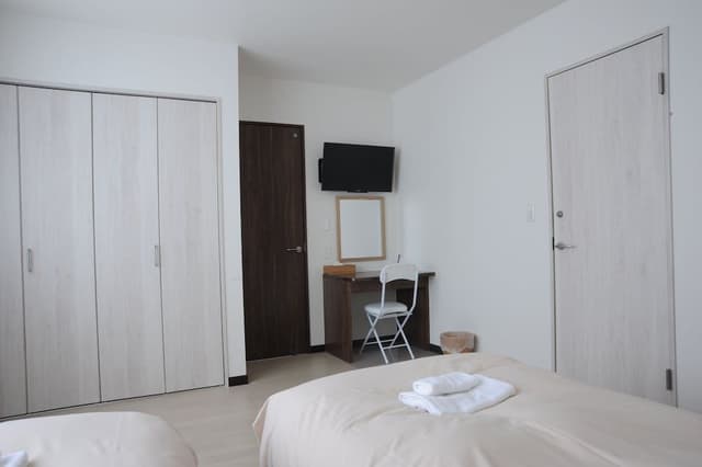 House, 2 Bedrooms, Non Smoking