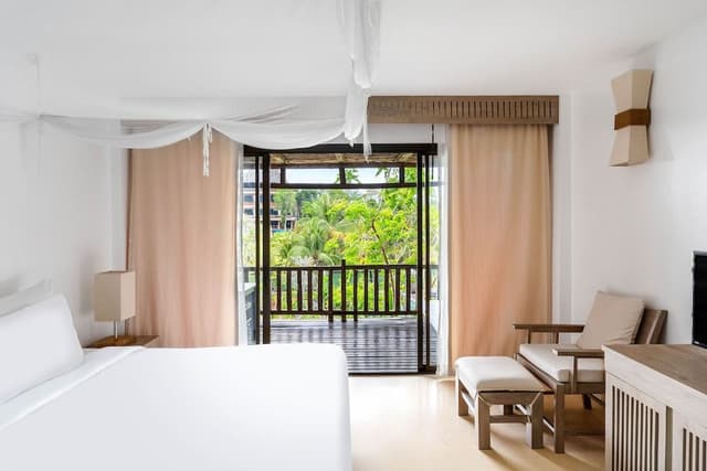 AANA Deluxe Double or Twin Room