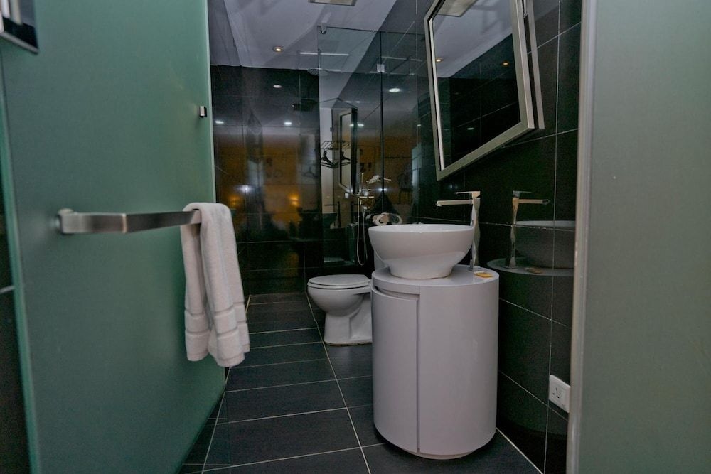 Zoom Inn Boutique Hotel3