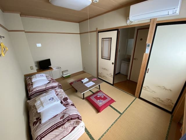 Japanese Style Double Room with Private Toilet and Shared Bathroom