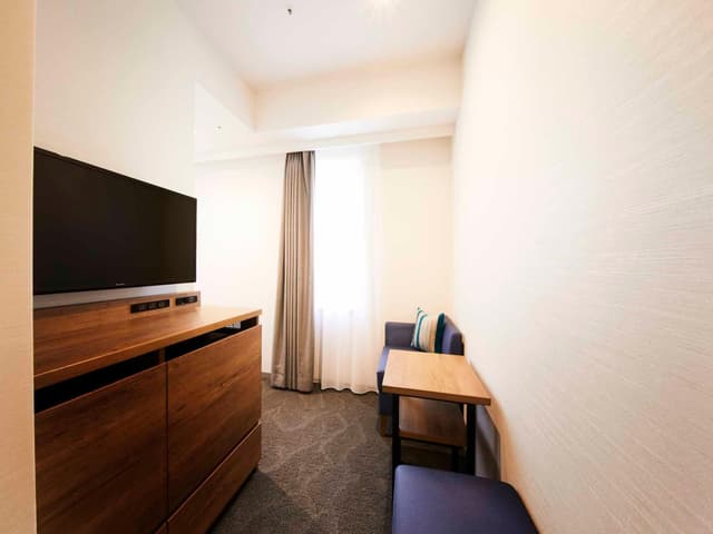moderate Double Room with Extra TV - Non-Smoking