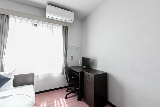 Single Room, Non Smoking, Shared Bathroom