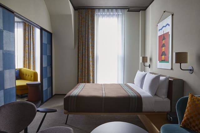 Ace Suite, Non Smoking (Sleeps: 2 adults and 1 child under 12 yrs)