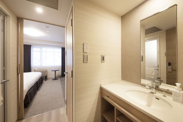 Superior Twin Room, 2 Twin Beds, Non Smoking (For 1 person)