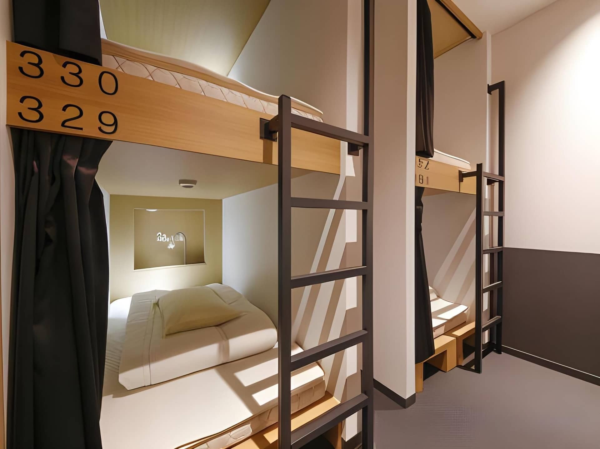 White Hostel Shinsaibashi White Hostel Shinsaibashi