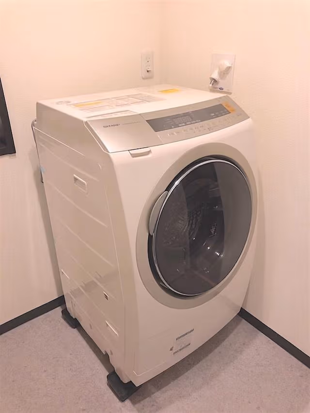Room 201 for max 6 Guests with Kitchenette, Private Bathroom