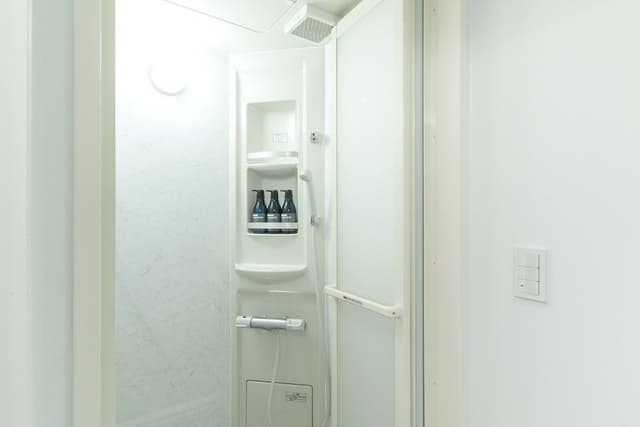 Shared Dormitory, Men only, Non Smoking