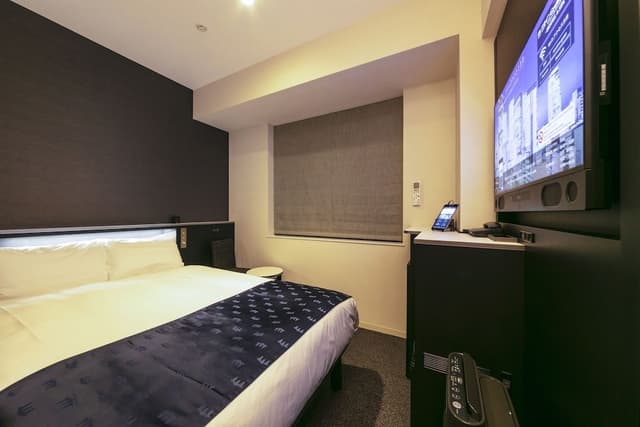Standard Room, Shower Only