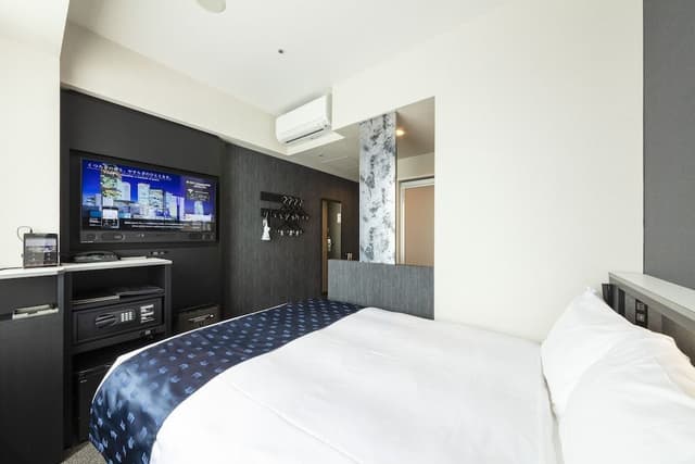 Standard Room, Shower Only